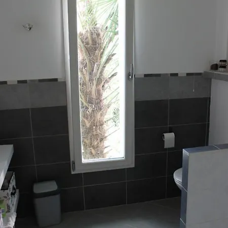 La Tropicale-maison Pres Du Centre Ville- 1 Chambre Nantes